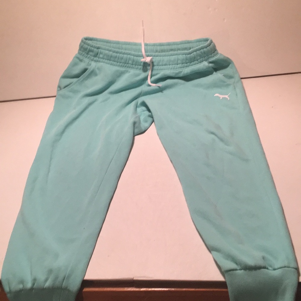 Vs pink skinny jogger size large